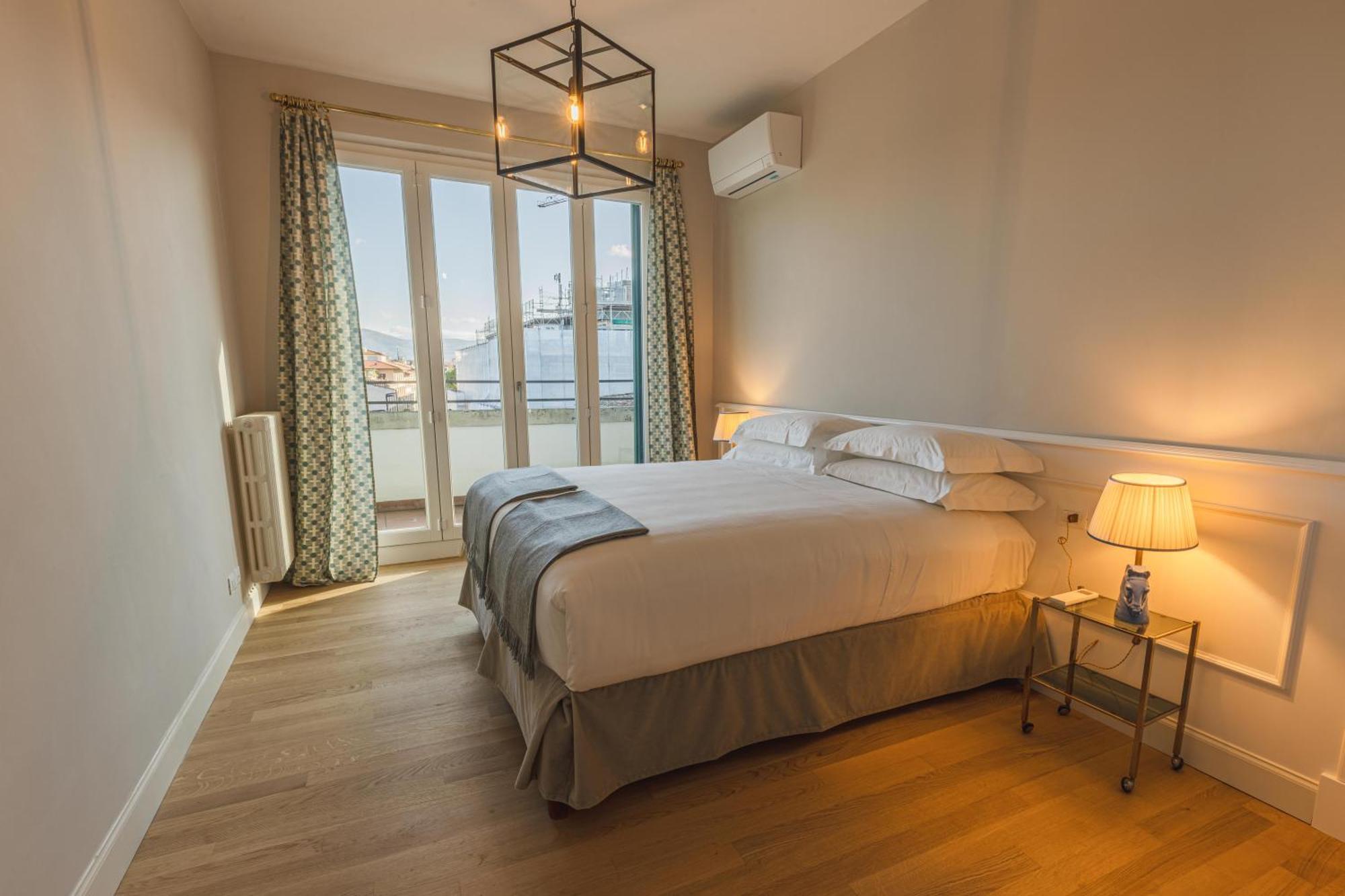 Antica Torre Tornabuoni Bed and breakfast 4*